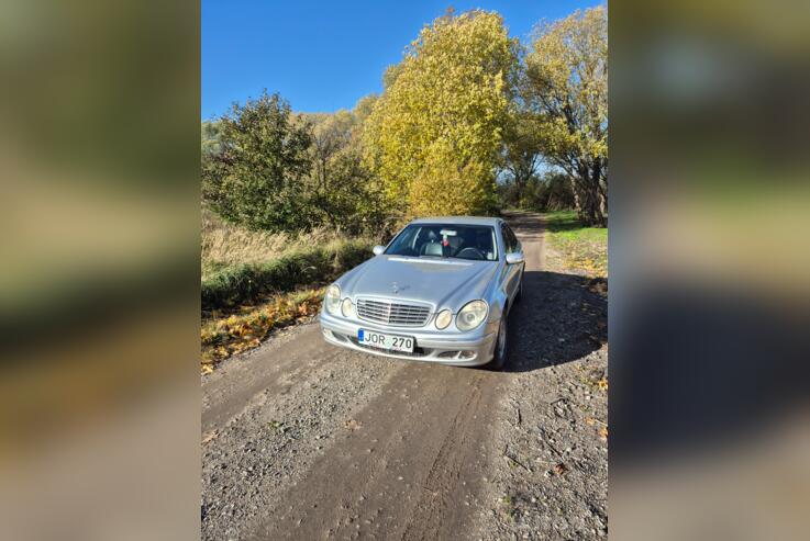 Mercedes-Benz E-Class W211 Sedan