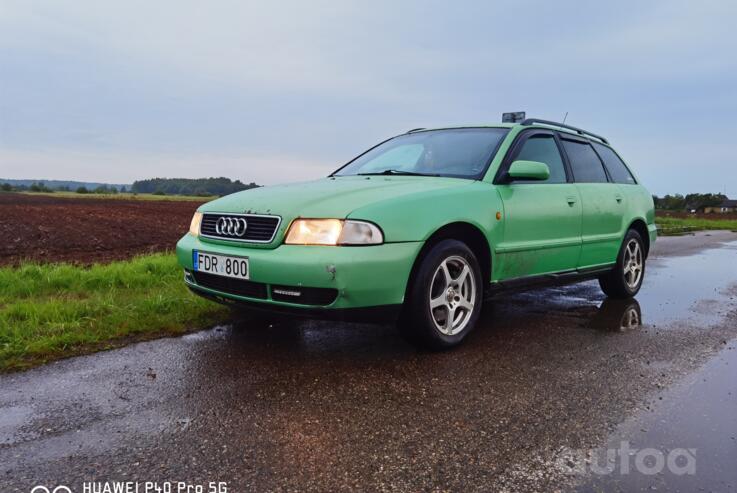 Audi A4 B5 Avant wagon 5-doors
