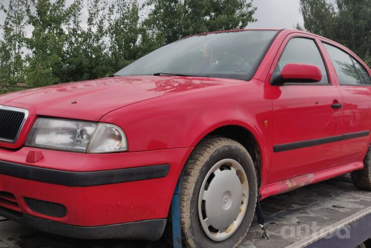 Skoda Octavia 1 generation Liftback 5-doors