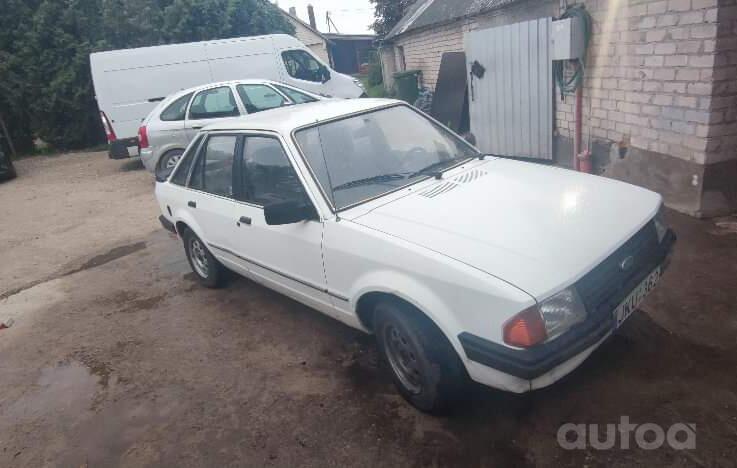 Ford Escort 3 generation Hatchback 5-doors