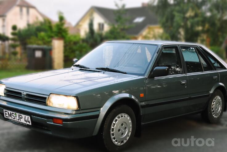 Nissan Bluebird U12 Aussie hatchback