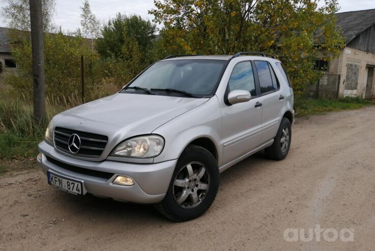Mercedes-Benz M-Class W163 Crossover 5-doors