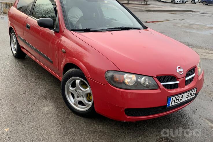 Nissan Almera N16 Hatchback 3-doors