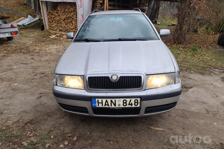 Skoda Octavia 1 generation [restyling] Combi wagon 5-doors