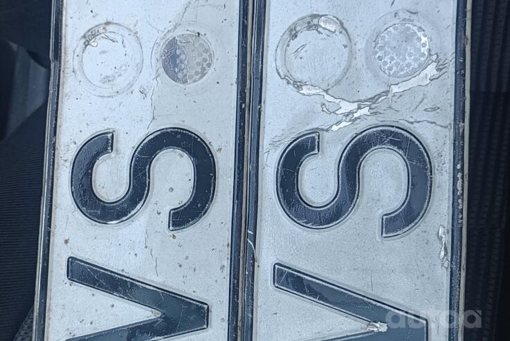 UVS142