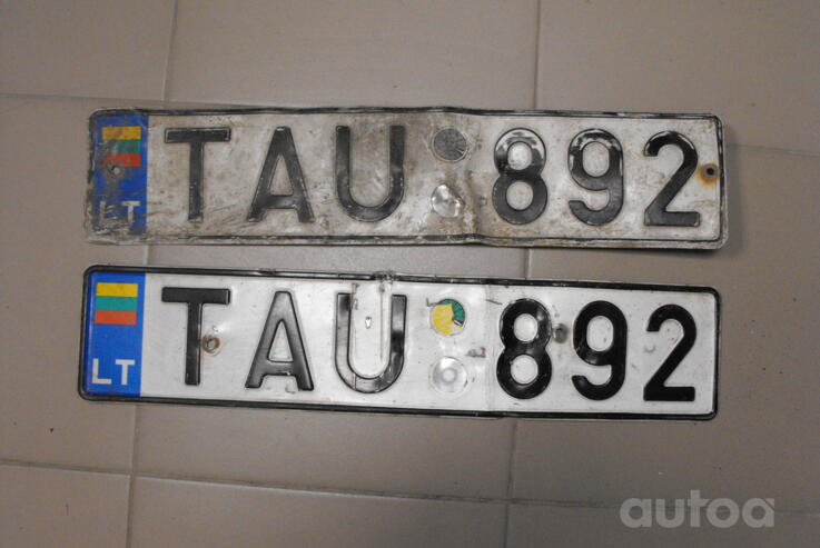 TAU 892