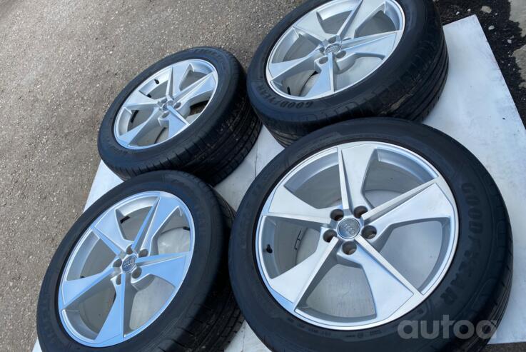 AUDI, lietie