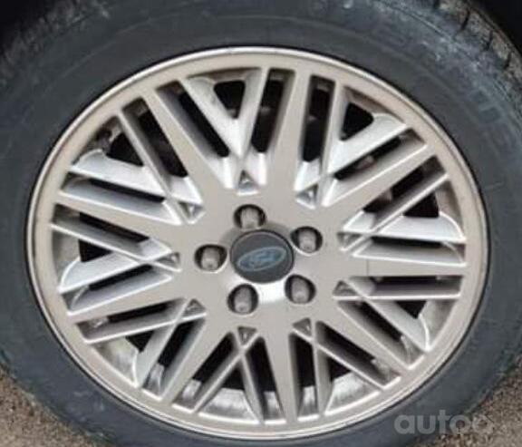 Volvo, lietie