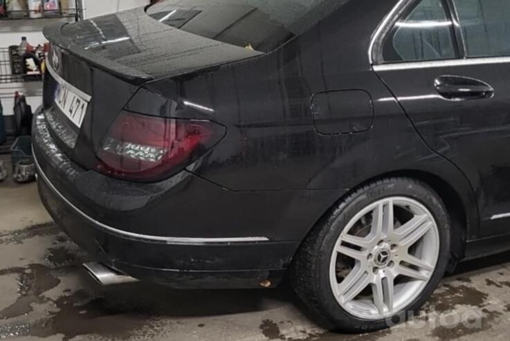 Mercedes, lietie
