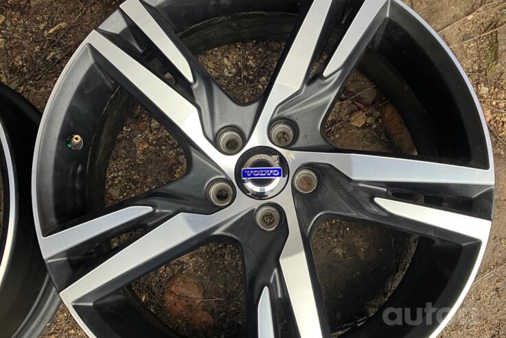 Volvo xc60, lietie