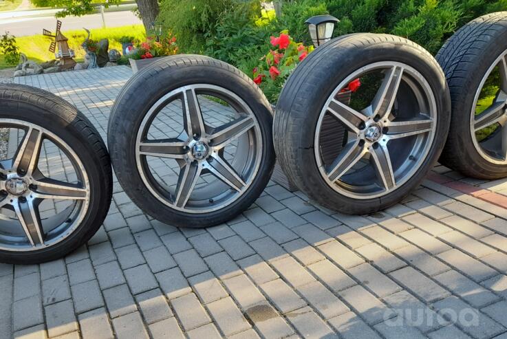 Mercedes Benz, lietie