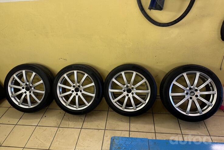 Mega wheels, lietie