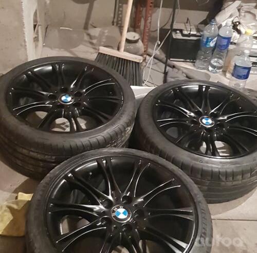 BMW, lietie