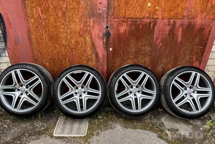 Mercedes Benz, lietie