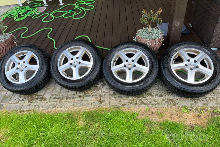 Ford, lietie