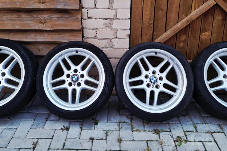BMW, lietie