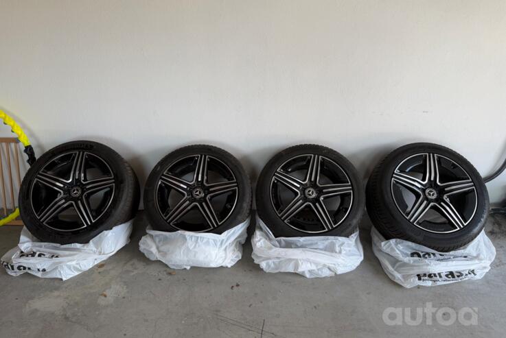 Mercedes-Benz, lietie