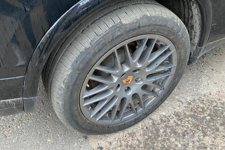 Porsche, lietie