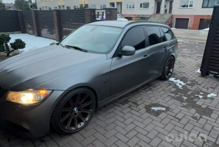 BMW, lietie