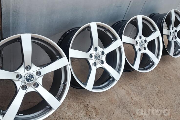 Mega wheels, lietie