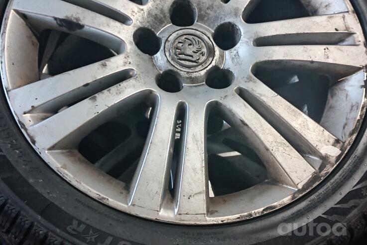 Opel ratlankiai, lietie