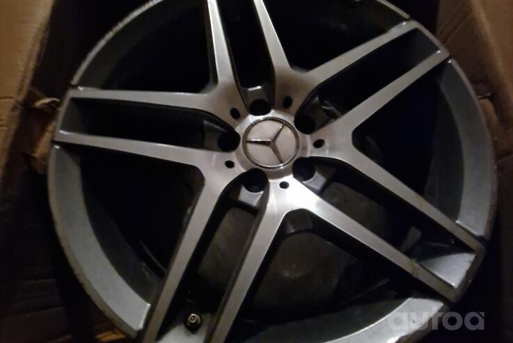 Mercedes, lietie
