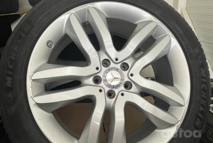 Mercedes-Benz, lietie
