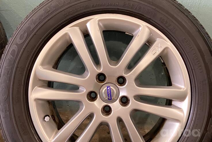 VOLVO, lietie